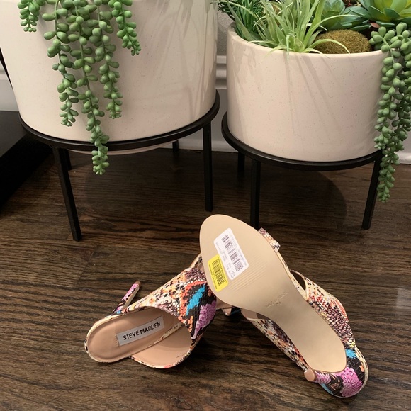 Steven Madden Mallory Multicolor Snake Heels - Picture 3 of 5